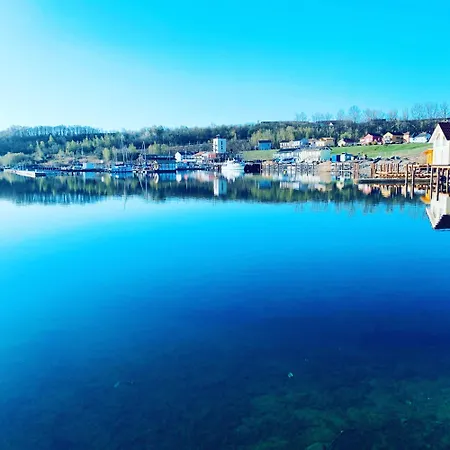 Hausboot Albatros Mucheln