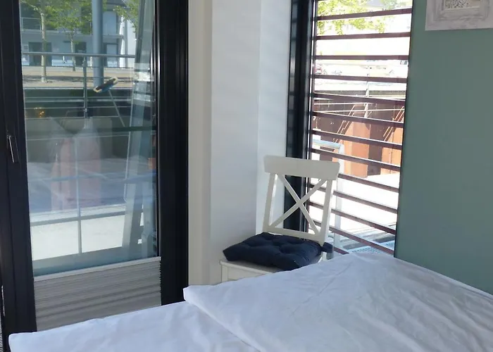 Botel Hausboot Albatros