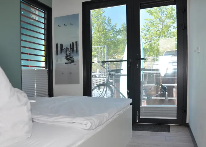 Botel Hausboot Albatros *